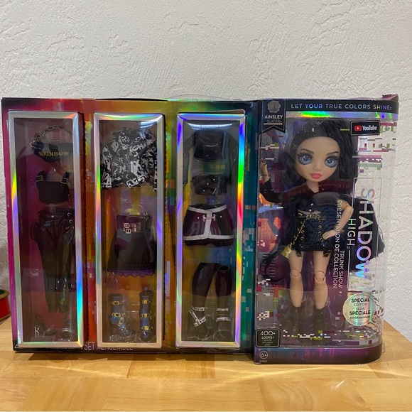 NEW Rainbow High Shadow High Trunk Show Ainsley Slater Special Edition DOLL - Picture 1 of 4